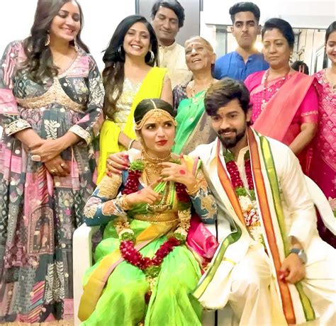 Serial Actors: ఓరి మీ దుంపలు తెగ... 10 మంది తెలుగు సీరియల్ స్టార్‌లు ...