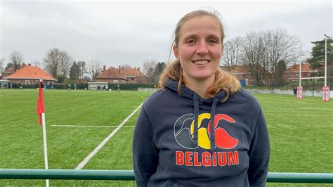 Une femme au-dessus de la mêlée : Adèle Robert, première arbitre en Division 1 hommes de rugby ...