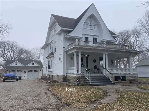Beautiful c.1913 Home For Sale in Iowa Under $170K | Old houses for ...