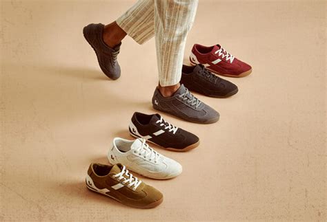 Buy Casuals Shoes for Men Online | 25% Off - Neemans