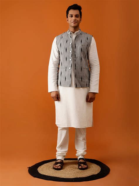 Black Ikat-Inspired Print Nehru Reversible-Jacket – aavyam