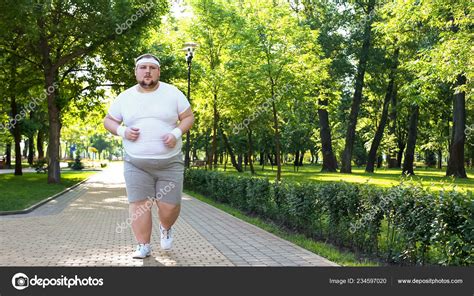Fat Guy Running 的图像结果