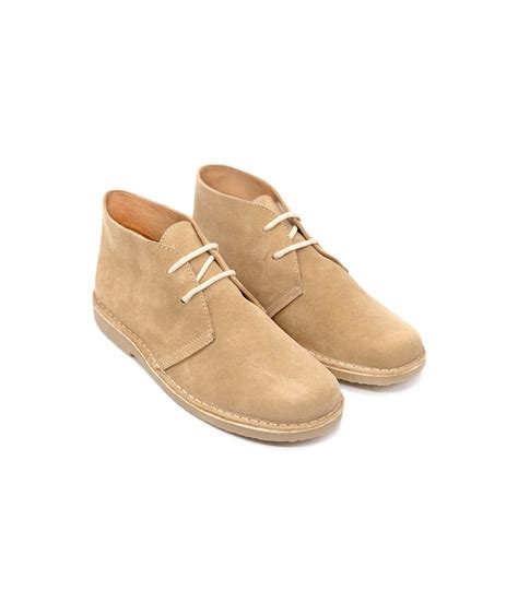 Sand colored desert boots for women. Quality and immediate service.