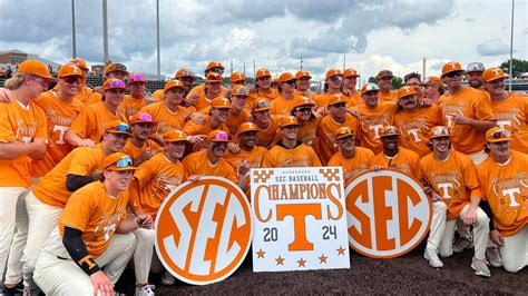 Tennessee baseball sweeps series against South Carolina | wbir.com