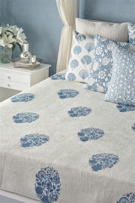 Good Earth – Stylish Sustainable Luxury Retail | Goodearth.in