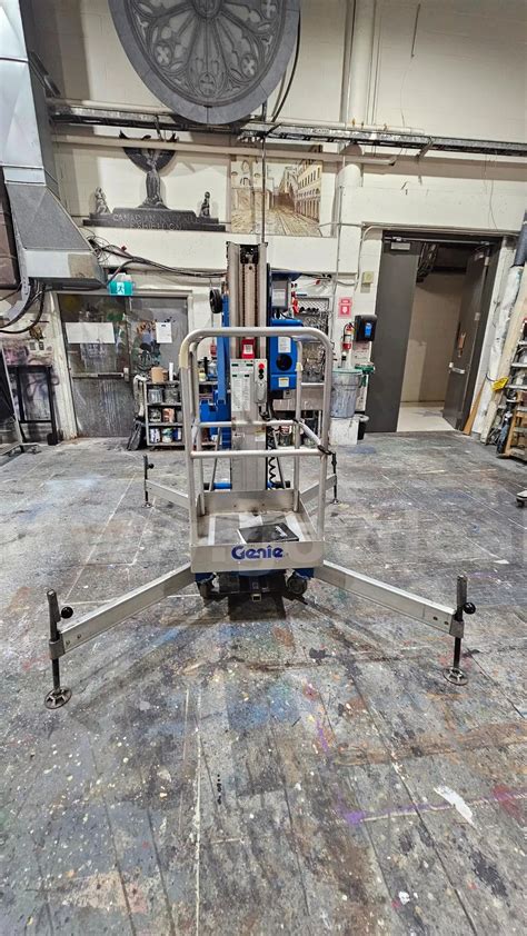 Genie AWP Lift | GovDeals