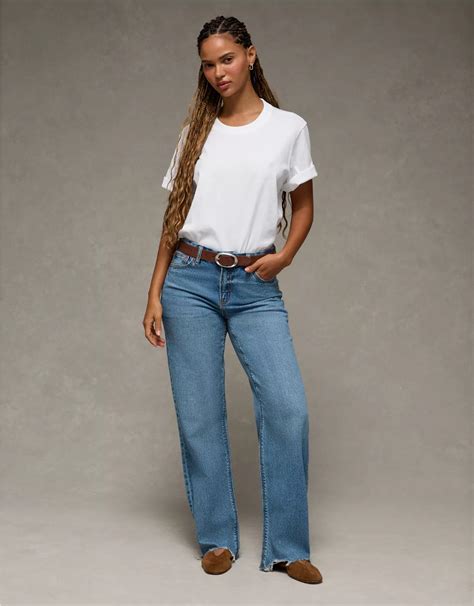 AE Strigid Curvy High-Waisted Stovepipe Jean | American Eagle
