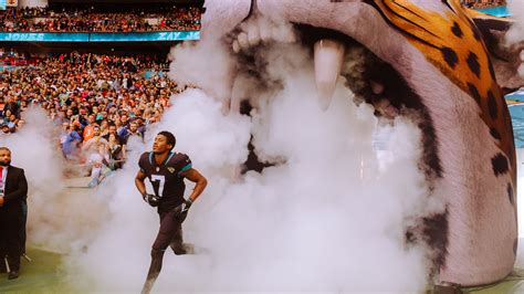 How the Jaguars Made Themselves at Home in London - The New York Times