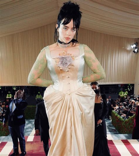 Met gala 2022 billie eilish shows off cleavage in silk corset gown ...