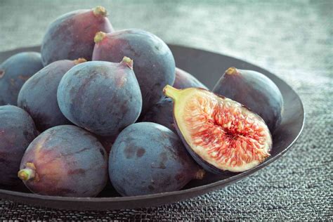 Guide to Common Varieties and Types of Figs