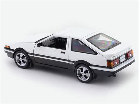 Toyota Sprinter Trueno AE86 White 1:24 Maisto licensed diecast Scale ...