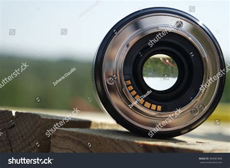View through Camera Lens 的图像结果