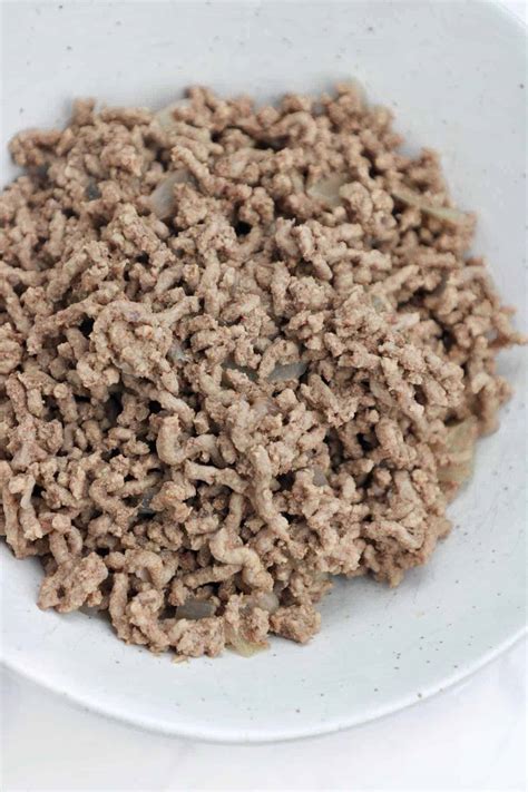 How To Boil Ground Beef (Boiled Ground Beef) - cookinghelpcenter.com