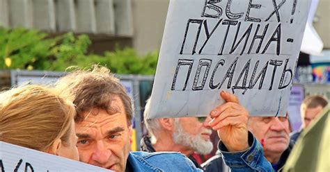 Russian Prosecutor Seeks Eight Years In Prison For Anti-War Senior With ...