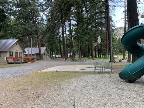 SQUAW ROCK RESORT (Naches) - Resort Reviews & Photos - Tripadvisor