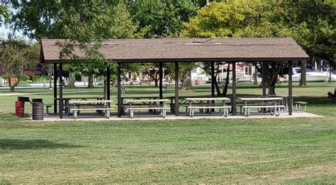 Lake St. Clair Metropark in Harrison Township Visitor's Guide and Photos