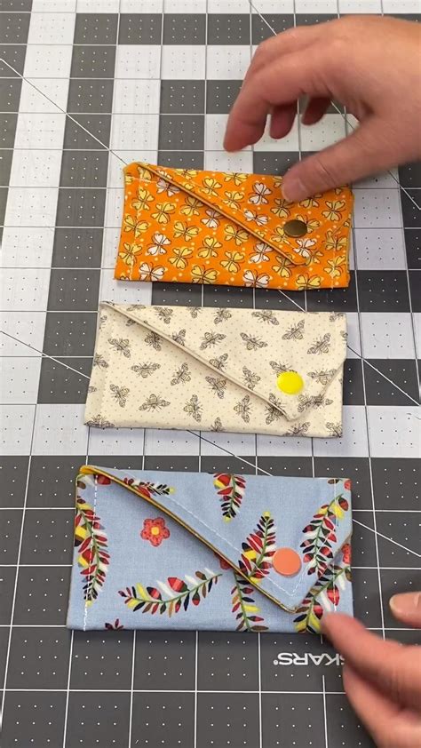 DIY A card wallet that even beginners can make very easy [Video] | Sewing projects, Wallet ...