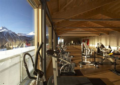 HIF Swiss International School and Sports Academy (St. Moritz, Switzerland)