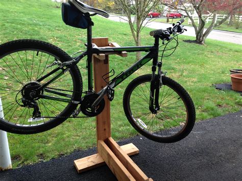 Bike Repair Stand - Bicycle Garage Stand