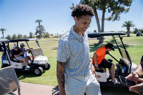 Top 5 betting favorites to win 2024 WNBA MVP award ft. Caitlin Clark