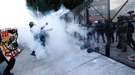 Dozens arrested after 'No Kings' rally in Los Angeles amid nationwide ...
