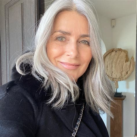 25 best silver haircuts for every length and hair type | Vogue India