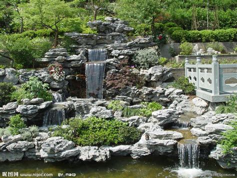 假山制作流水瀑布如何制作,假山石头设计制作的步骤有哪些呢,庭院假山流水瀑布造景 - 哔哩哔哩