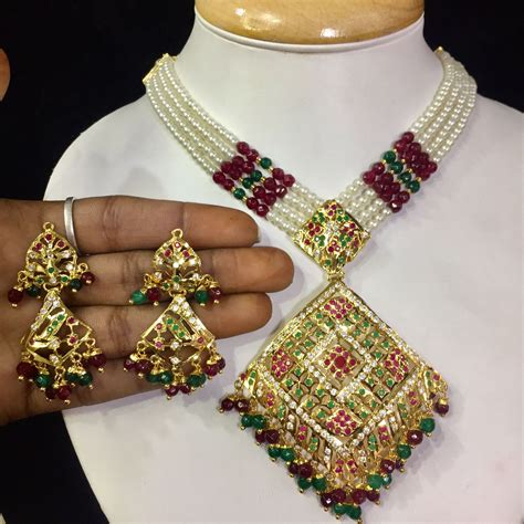 Buy Latest Jadau Necklace Sets Online (2024)- Vijay & Sons