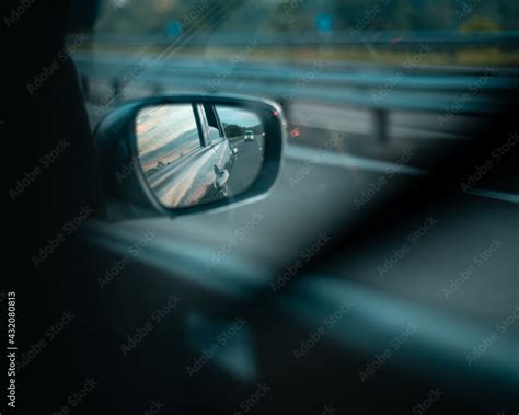 Side View Mirror 的图像结果
