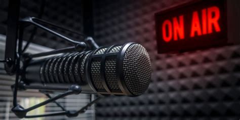 Best Microphones For YouTube And Podcasting | Cashify Blog