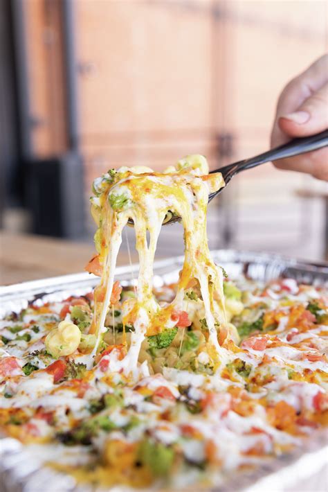 Roni’s Mac Bar announces grand opening date in Midland