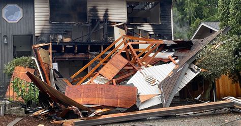 Suspected gas explosion sparks fire, destroys Bothell home | FOX 13 Seattle