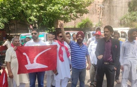 Youth wing of NC holds protest against arbitrary hike in fuel prices ...