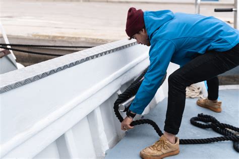 STCW Efficient Deck Hand training course in Falmouth