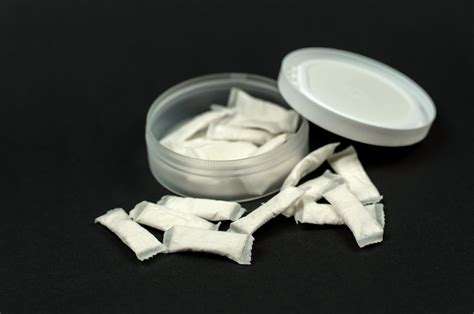 Wat is snus? En waarom gebruiken steeds meer jongeren het ...