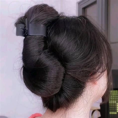 Chinese girl's silky long hair bun | Traditional kondai hair style ...