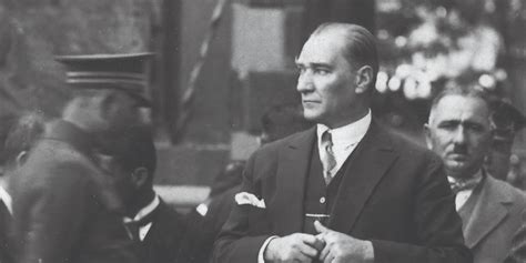 Ulu Önder Mustafa Kemal Atatürk Kimdir? - Twinkl