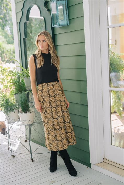 Tippi Top - Black – Julia Amory