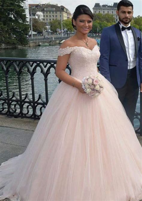 Pink wedding dresses for bride 60 photos - Vianawedding.com