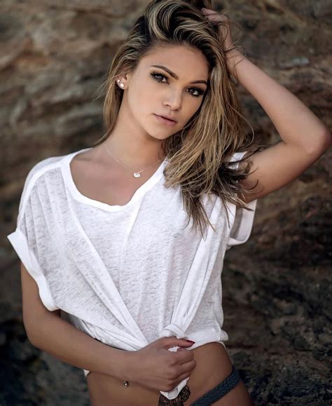 Athena Faris's Instagram, Twitter & Facebook on IDCrawl