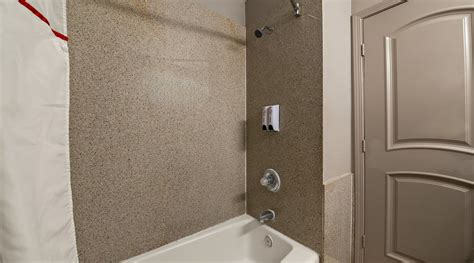 RED ROOF INN LOS ANGELES - BELLFLOWER - Motel Reviews, Photos, Rate ...