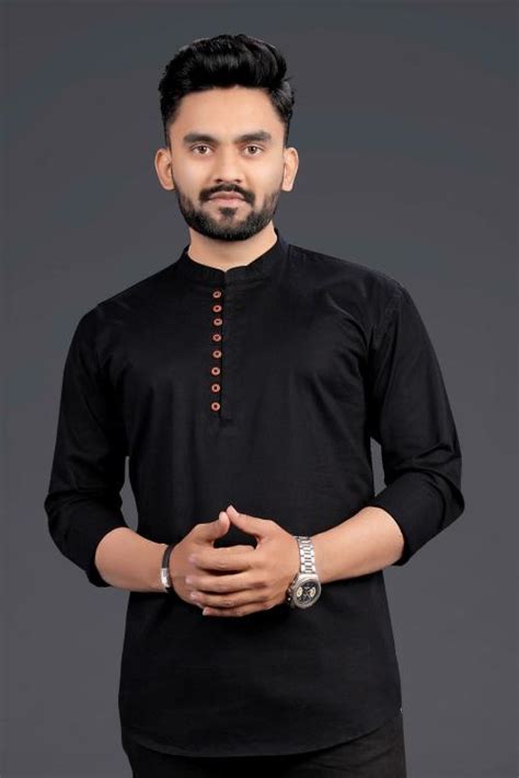 Buy SOPANI Men Solid Straight Kurta (Black) Online at Best Prices in ...