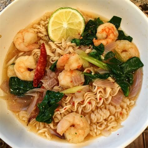 Lulu Cooks and Tells: Thai Hot and Sour Shrimp Ramen Noodle Soup