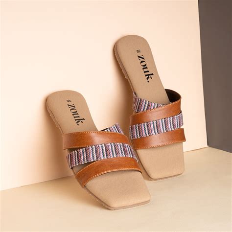 Rohtang Stripes Multi-Strap Slider