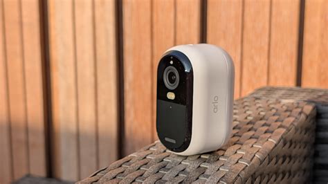 Review: Arlo Essential 3 2K Outdoor Camera - Overbodig? | FWD
