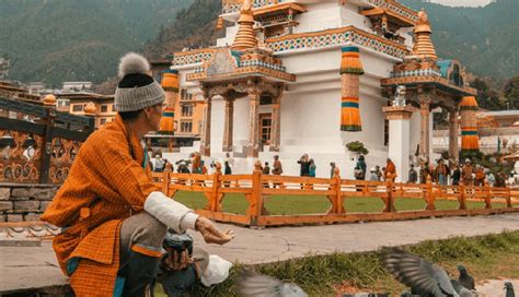 7 Reasons Why Bhutan is The Happiest Country in The World - lifeberrys.com