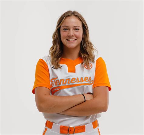 The Last Inning (Oct. 6, 2022): Spotlighting Mojo Standout Emma Clarke, Softball News, Verbals ...