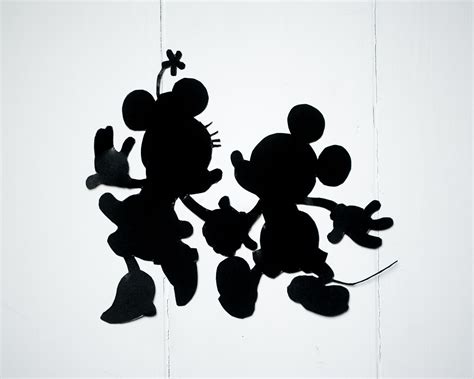 Handcrafted Disney silhouettes - Mickey and Minnie Mouse for the Children's room | Minnie mouse ...