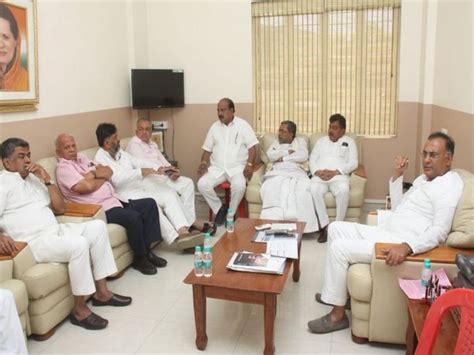 Siddaramaiah, BK Hariprasad, other Congress leaders hold meeting to ...