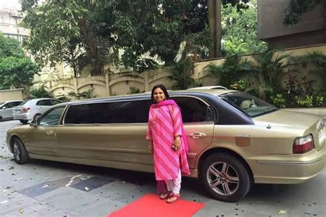 Royal Chariot Limousine Kolkata - Transportation - Tangra - Weddingwire.in